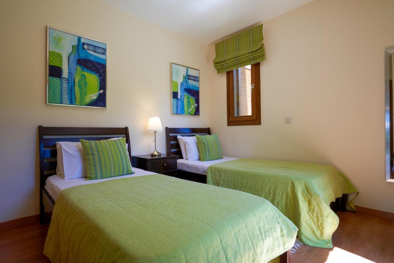3 Bedroom Villa Madelini With Private Pool, Aphrodite Hills Resort Kouklia Exterior foto