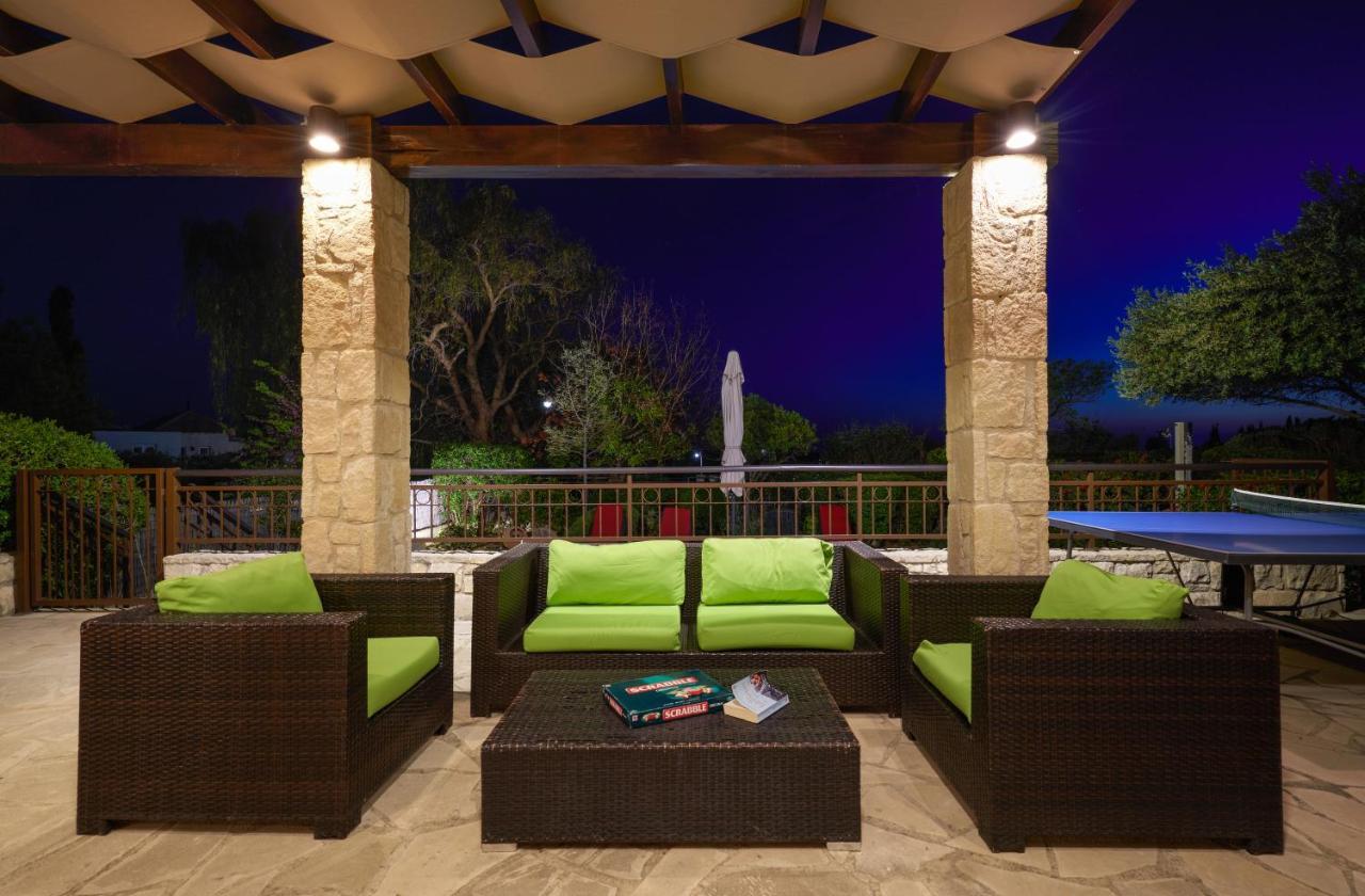 3 Bedroom Villa Madelini With Private Pool, Aphrodite Hills Resort Kouklia Exterior foto